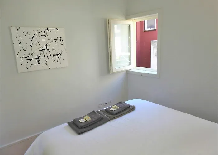 White Lotus Luxury 2br With Ac Downtown דירה פורטו