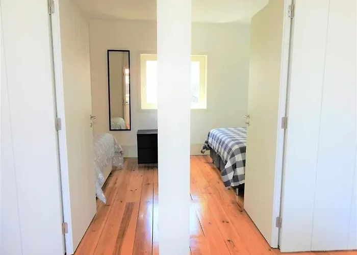 Апартаменты White Lotus Luxury 2br With Ac Downtown