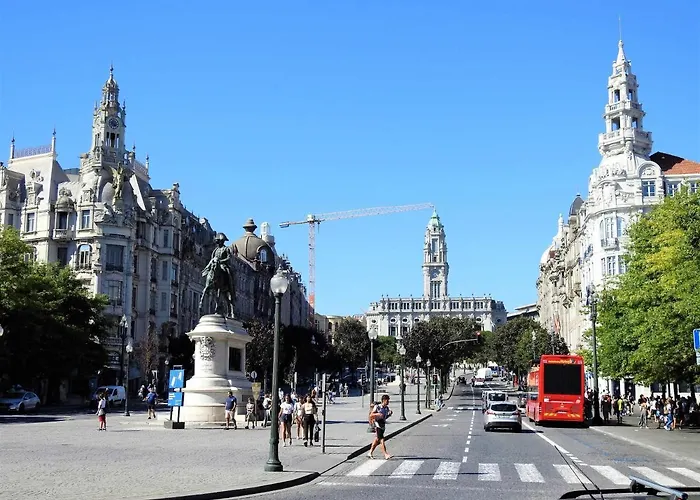 White Lotus Luxury 2br With Ac Downtown