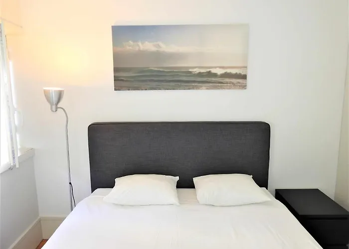 White Lotus Luxury 2br With Ac Downtown