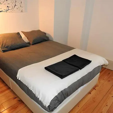 White Lotus Luxury 2br With Ac Downtown